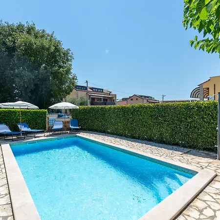 Casa Floris Holiday home Porec